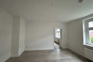 ***Frisch Modernisierte Oase mit Balkon und viel Grün – charmante 3-Raum-Wohnung wartet auf Sie*** – Charlottenstraße 67, 9126 Chemnitz – Vorschaubild 17