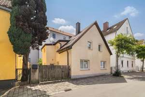 *KÄUFER-PROVISIONSFREI*: Familienfreundliches EFH mit Garage und Nebengebäude in A-Oberhausen