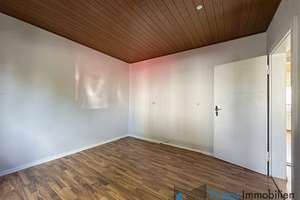 Viel Raum für die Familie - Einfamilienhaus mit Bungalow und Garage in guter Lage in Kelkheim – Die vollständige Adresse der Immobilie erhältst du vom Anbieter., 65779 Kelkheim (Taunus) – Vorschaubild 3