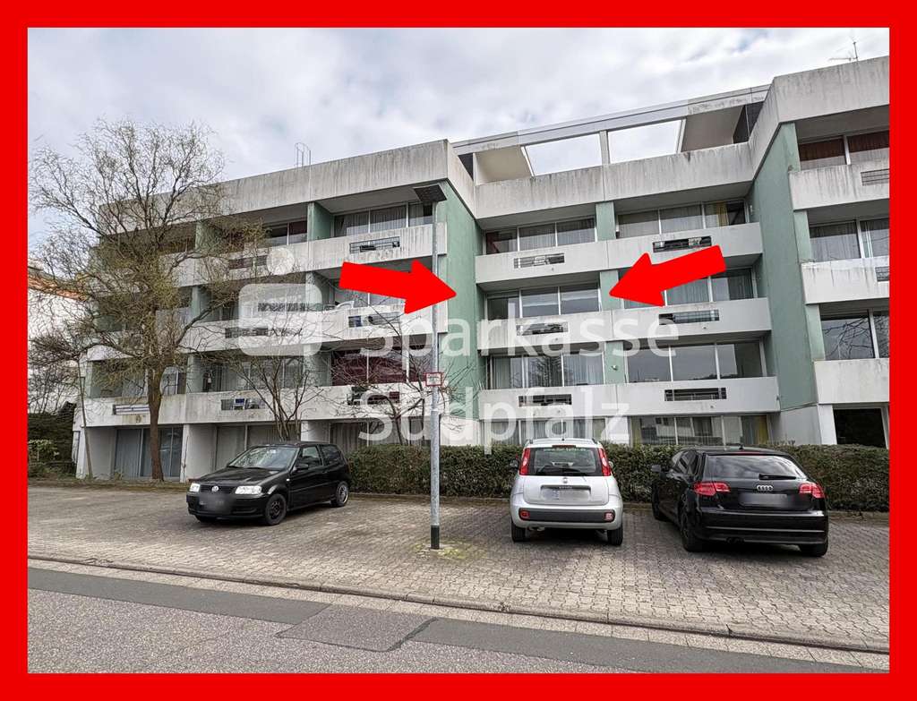 Immobilie in Bad Bergzabern - Gemütliche Zwei-Zimmer-Wohnung mit Einbauküche und Aufzug
 - Bild 0