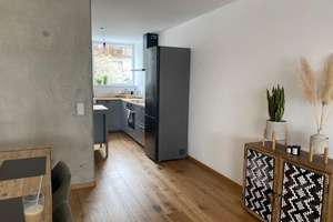 Modernes großzügiges Reihenmittelhaus mit Garten, Carport und Außenstellplatz – Hörenzhauser Straße 2a, 85386 Eching – Vorschaubild 9