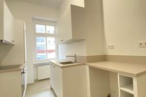 Sanierte 1 Zimmerwohnung mit Einbauküche und Dielenfußboden – Roseggerstr. 43, 12043 Neukölln (Ortsteil), Berlin – Vorschaubild 2