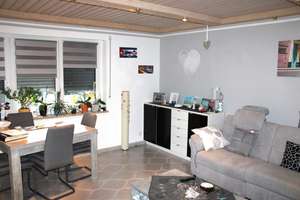 Großzügiges 3‑Familienhaus mit Doppelgarage, Photovoltaikanlage und weitläufigem Garten – Die vollständige Adresse der Immobilie erhältst du vom Anbieter., 90587 Veitsbronn – Vorschaubild 14