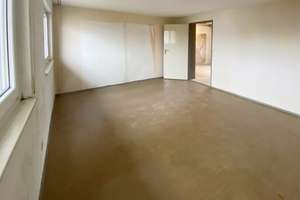 NBG-EIBACH: KOMPLETT SANIERUNGSBEDÜRFTIGES 2-FAMILIEN-REIHENMITTELHAUS OHNE GARAGE IN RUHIGER LAGE – Riedenburger Straße 39, 90451 Röthenbach Ost, Nürnberg – Vorschaubild 33