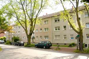 Demnächst frei! 2-Zimmer-Wohnung in Duisburg Huckingen – Angerhauser Straße 44, 47259 Huckingen, Duisburg – Vorschaubild 1