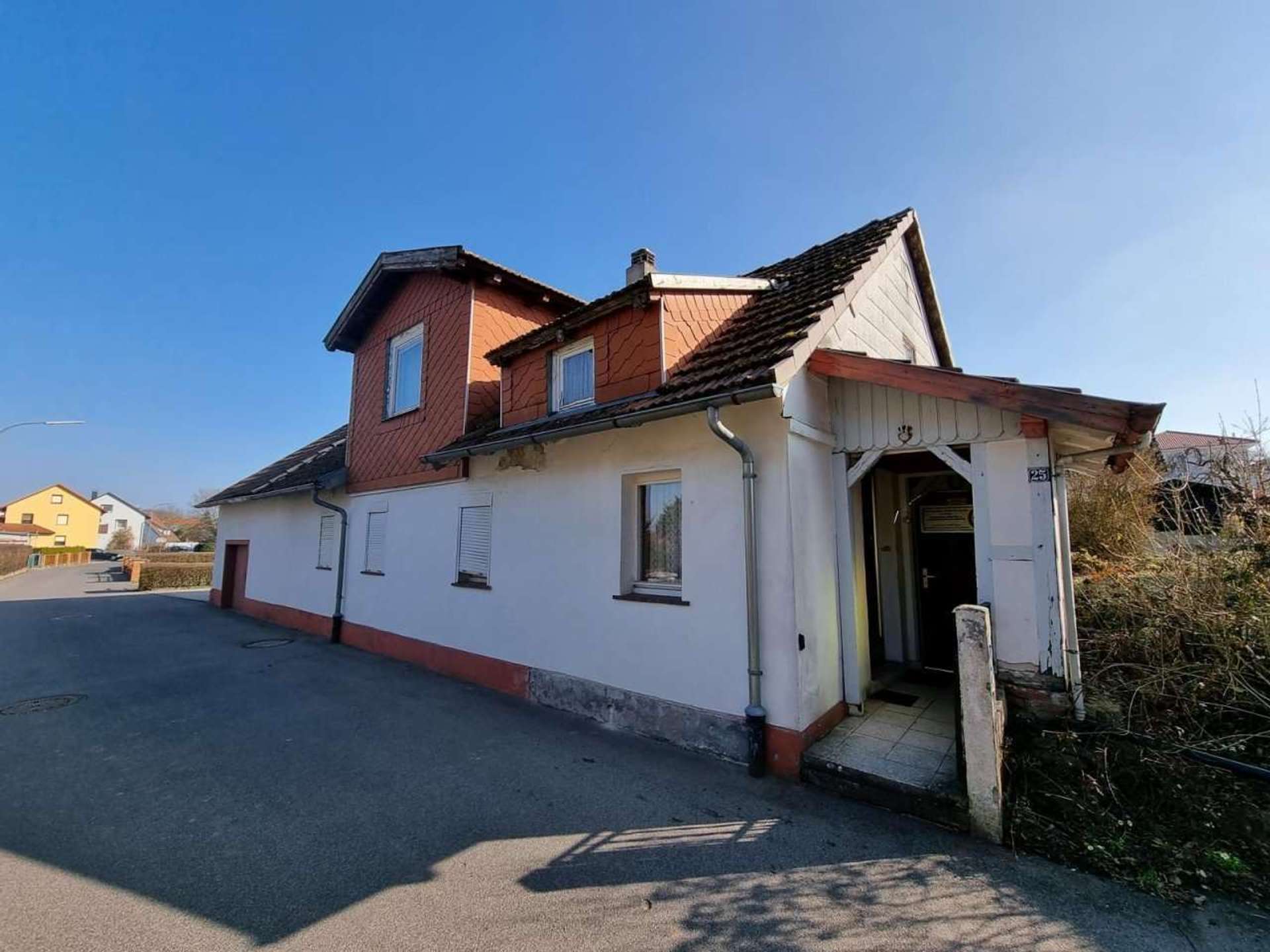 Altes Haus mit Scheune oder "Bauplatz in spé" in guter Wohnlage von Coburg, Coburg – Bild 2
