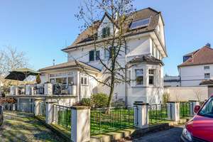Freistehende Stadt-Villa in ausgezeichneter, citynaher Lage von Opladen * 2008 Sanierung  – Die vollständige Adresse der Immobilie erhältst du vom Anbieter., 51379 Opladen, Leverkusen – Vorschaubild 1
