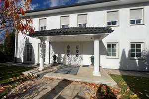 Provisionsfrei! Traumhafte Luxus Villa in Wolkersdorf mit über 200m² Wohnfläche und 700m² Grund uvm. – Die vollständige Adresse der Immobilie erhältst du vom Anbieter., 91126 Wolkersdorf, Schwabach – Vorschaubild 4