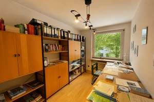 Viel Potenzial: 3-Zimmer-Wohnung mit Balkon, Tiefgarage und Top-Anbindung in Lübeck-Moisling – Die vollständige Adresse der Immobilie erhältst du vom Anbieter., 23560 Moisling, Lübeck – Vorschaubild 4