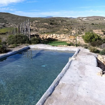AGUAMARGA FINCA MIT EINZIGARTIGEM BAUERNHAUS