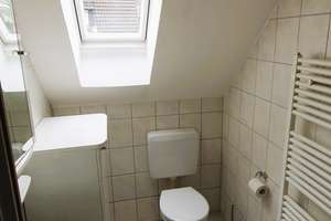 Ansprechende 2-Zimmer-DG-Wohnung mit EBK in Bielefeld – Die vollständige Adresse der Immobilie erhältst du vom Anbieter., 33617 Gadderbaum, Bielefeld – Vorschaubild 7