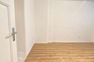 Sichere Mieteinnahmen seit 2022 – 2-Zimmer-Wohnung mit Balkon in Berlin – Klemkestraße 120, 13158 Niederschönhausen, Berlin – Vorschaubild 9