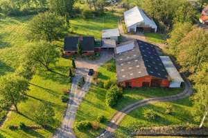 9 Hektar Land inklusive – Einfamilienhaus mit Stall, Halle und Nebengebäuden – Die vollständige Adresse der Immobilie erhältst du vom Anbieter., 21737 Wischhafen – Vorschaubild 1
