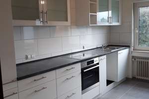 Helle, 110 m² große 3,5-Zimmer-Wohnung mit 2 Balkonen in Saarbrücken-Rodenhof