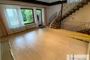 Einfamilienhaus mit Garten, 2 Garagen und jeder Menge Potenzial, in Wiesbaden-Delkenheim – Delkenheim, Wiesbaden, 65205 Wiesbaden – Vorschaubild 3