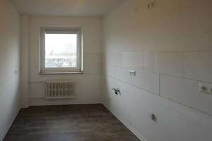 Über den Dächern von Fischeln! Familienwohnung mit Balkon! – Remscheider Straße 16, 47807 Fischeln, Krefeld – Vorschaubild 8