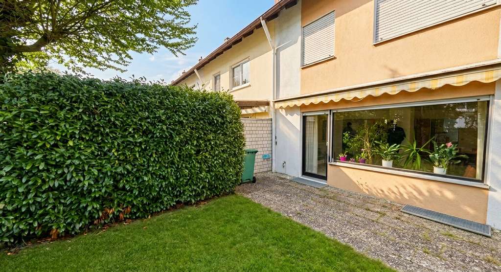 Immobilie in Heilsbronn - Viel Platz für die Familie: Gepflegtes Reihenhaus mit Garage in attraktiver Lage von Heilsbronn - Bild 0