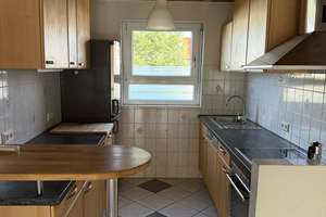 Helle und großzügige Wohnung zu vermieten! EBK, Garage, Arbeitszimmer, Terrasse, Garten... – Berggasse 31, 72762 Reutlingen-Mitte, Reutlingen – Vorschaubild 8