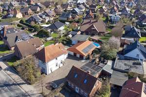 Repräsentatives Einfamilienhaus mit großem Grundstück und Nebengebäuden – Die vollständige Adresse der Immobilie erhältst du vom Anbieter., 26180 Rastede – Vorschaubild 71