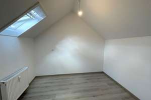 Nette Nachbarn inklusive - moderne 5-Zimmer-Dachgeschosswohnung in Braunschweig-Ölper! – Celler Heerstraße 37, 38114 Lehndorf-Watenbüttel, Braunschweig – Vorschaubild 9