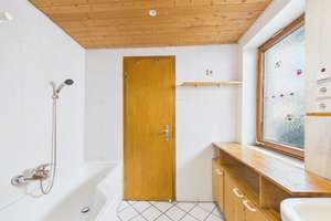 Großzügiges Ein- bis Zweifamilienhaus mit Gartengrundstück und Garage – Die vollständige Adresse der Immobilie erhältst du vom Anbieter., 56349 Kaub – Vorschaubild 4