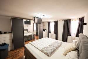 Charmante Doppelhaushälfte mit Gewerbeeinheit und großem Garten in Königsbronn – Die vollständige Adresse der Immobilie erhältst du vom Anbieter., 89551 Königsbronn – Vorschaubild 22