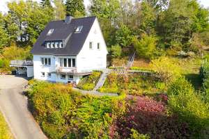 Charmantes Haus mit vielseitigem Nutzungspotential in herrlicher Lage – Die vollständige Adresse der Immobilie erhältst du vom Anbieter., 59889 Eslohe (Sauerland) – Vorschaubild 3