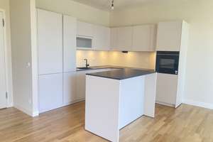 Schöne 3-Zimmer-Neubauwohnung mit EBK, 2 Bädern & 2 Balkonen direkt gegenüber der East Side Gallery – Mühlenstraße 32, 10243 Friedrichshain, Berlin – Vorschaubild 6