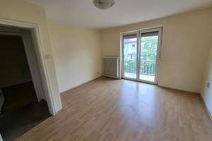 Kleines, renovierungsbedürftiges Reihenmittelhaus mit Garage, ruhig im Stadtteil Pfersee gelegen – Die vollständige Adresse der Immobilie erhältst du vom Anbieter., 86157 Pfersee-Süd, Augsburg – Vorschaubild 4