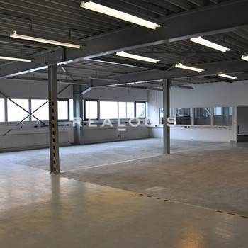 Ingolstadt Süd, ca. 500 m² Lagerfläche zzgl. Büro zu vermiten