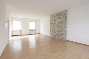 Schöne, geräumige 2,5 Zimmer Wohnung in Bielefeld, Innenstadt