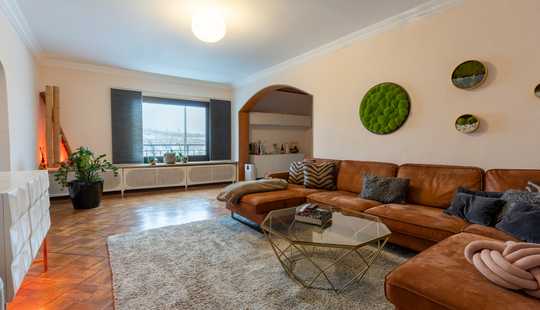 Bild von Provisionsfrei: Modernes Familienhaus im Taunus mit vermieteter Einliegerwohnung