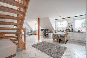 Ein Zuhause mit Charakter – großzügige Maisonettewohnung zwischen Altstadt und Ostsee – 23569 Kücknitz, Lübeck – Vorschaubild 3