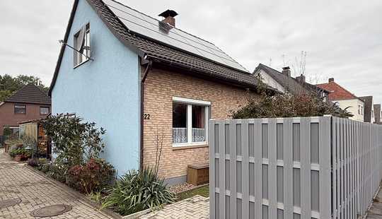 Bild von Nachhaltige Kapitalanlage in Bremen-Blumenthal – Haus mit Solaranlage und Mieter