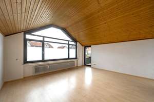 Lichtdurchflutete 2-Zimmer-Wohnung mit Potenzial in zentraler Lage – Die vollständige Adresse der Immobilie erhältst du vom Anbieter., 26121 Ziegelhof, Oldenburg (Oldenburg) – Vorschaubild 2
