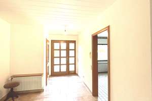 Exklusiver, großer Walmdachbungalow mit herrlichem Garten, großer Terrasse & Garage in ruhiger Lage! – Die vollständige Adresse der Immobilie erhältst du vom Anbieter., 50169 Kerpen – Vorschaubild 4