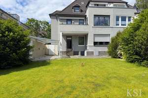 Charmantes Dreifamilienhaus mit großem Garten, Terrasse und Garage in Top Lage! – Nienhofstraße 42, 45894 Buer, Gelsenkirchen – Vorschaubild 4