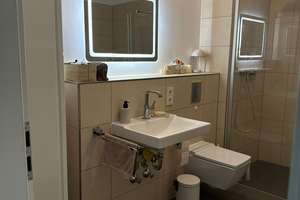exklusive 2-Zimmer-Wohnung mit EBK und Balkon in Düsseldorf – Ria Thiele Str. 56, 40549 Oberkassel, Düsseldorf – Vorschaubild 12