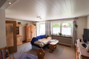 Viel Platz für Ihre Visionen: Substanzstarkes  Haus mit großem Garten in Kaufbeuren – Die vollständige Adresse der Immobilie erhältst du vom Anbieter., 87600 Kaufbeuren (Kernstadt), Kaufbeuren – Vorschaubild 7