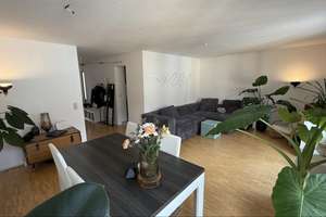 Untermiete Oktober 2026-Oktober 2027: sonnige 3-Zimmer-Wohnung in bester Lage und schönem Balkon