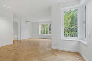 Exklusives Stadthaus in Bestlage von Lindenthal zur Miete – Die vollständige Adresse der Immobilie erhältst du vom Anbieter., 50935 Lindenthal (Ortsteil), Köln – Vorschaubild 4
