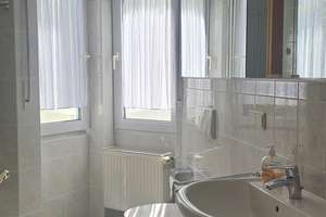 3-Zimmer-Wohnung mit Rheinblick & sonniger Loggia – Die vollständige Adresse der Immobilie erhältst du vom Anbieter., 56076 Pfaffendorf, Koblenz – Vorschaubild 3