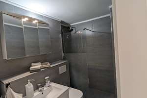 Kernsaniert: Helle 3-Zimmer-Wohnung mit Balkon in München-Fürstenried-West – Glarusstraße 3, 81475 Fürstenried-West, München – Vorschaubild 12