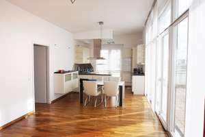 Exklusive 3-Zimmer-DG-Wohnung mit großer Süd-Dachterrasse, EBK, Lift, 2 Bädern und TG in Trudering – Marianne-Plehn-Str. 51, 81825 Gartenstadt Trudering, München – Vorschaubild 2