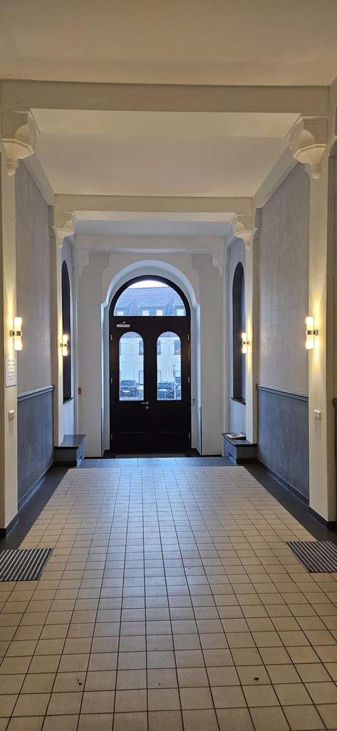 Immobilie in Zwenkau - Außergewöhnliches Wohnen im früheren Rathaus – mitten in der beliebten Seenregion bei Leipzig - Bild 0