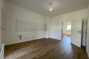 *modernisierte Balkonwohnung mit Tageslichtbad*schöne Altbau* – Bunsenstr. 4, 45145 Holsterhausen, Essen – Vorschaubild 4
