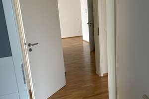 Exklusive 4-Zimmer-Wohnung mit gehobener Innenausstattung mit EBK in Wiesbaden – Weidenbornstraße 31, 65189 Südost, Wiesbaden – Vorschaubild 5