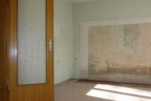 Für Handwerker zum Renovieren – Die vollständige Adresse der Immobilie erhältst du vom Anbieter., 9350 Lichtenstein/Sachsen – Vorschaubild 13