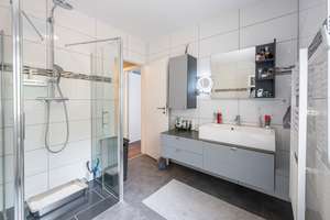 Raumwunder in Köln Esch - Modernisiertes Reihenhaus mit großzügigem Dachgeschoss und Kamin – Die vollständige Adresse der Immobilie erhältst du vom Anbieter., 50765 Esch/Auweiler, Köln – Vorschaubild 17
