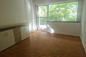 Zweitbezug nach Sanierung -3 Zimmer mit Balkon & grünem Ausblick -nur 2 Wohneinheiten – Die vollständige Adresse der Immobilie erhältst du vom Anbieter., 90409 Schleifweg, Nürnberg – Vorschaubild 3